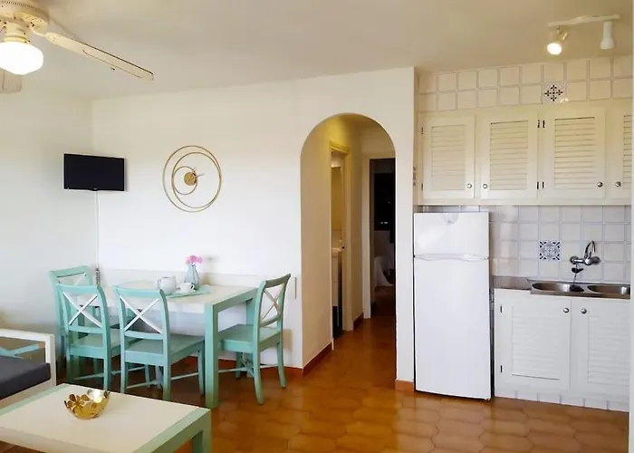 Cheap & Chic: En De 2 *