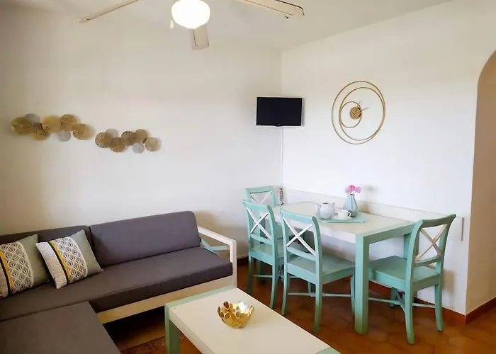 Cheap & Chic: En De 2 *